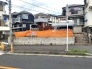 南道路に面しており日中もたくさんの陽が入ります。風通りや周辺環境など実際に現地にてご確認ください。
