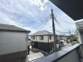 窓から眺める風景は一日の疲れを癒すヒーリングを奏でる、心地の良い時間を演出してくれます。室内も重要ですが、周りの環境もマイホーム選びの大事なポイント
