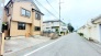 戸建てが立ち並ぶ静かな住宅街。四季折々の移り変わりを感じながら自然と楽しみ、暮らす、そんな毎日を日々の中で感じられる住環境
