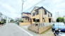戸建てが立ち並ぶ静かな住宅街。四季折々の移り変わりを感じながら自然と楽しみ、暮らす、そんな毎日を日々の中で感じられる住環境
