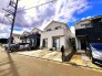 戸建てが立ち並ぶ静かな住宅街。四季折々の移り変わりを感じながら自然と楽しみ、暮らす、そんな毎日を日々の中で感じられる住環境
