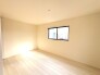 余計な装飾を削ぎ落としたシンプルな空間は、住まう方の感性に寄り添い、思い描く暮らしを自由に描ける余白があります。