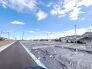 幹線道路から１本入った現地は、想像以上に静かに感じられます。
