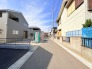 車の通りも少ない閑静な住宅地。子育てにも、第二の人生にも。
