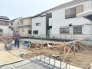 せんげん台駅徒歩14分の新築戸建です。通勤の利便性だけでなくお買い物にも便利な立地です。現地や周辺のご案内もお任せください。