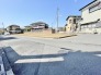 静かな街並みに広がる、穏やかな日差しの似合う空間。