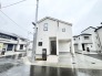 周囲の街並みと調和する、清潔感のある洗練された外観が日々の暮らしに心地よさをもたらします。