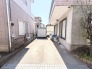 日差しと心地よい風を感じる、開放的な空間が広がります。