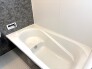 モノトーンの色調で統一された、落ち着きと静寂を感じるプライベート空間です。