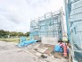 完成へと向かう住まいが、穏やかな環境の中で新しい生活の始まりを静かに待っています。