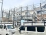 完成に向けて期待が高まる、新しい生活の舞台となる住まいの外観です。