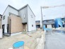 洗練されたモダンな外観が街並みに溶け込み、落ち着きのある佇まいを演出しています。