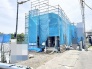 完成に向けて着実に形が整っていく、期待と可能性に満ちた建築中の現地風景です。