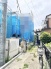 新たな暮らしの息吹を感じさせる、落ち着いた周辺環境に佇む住まいです。