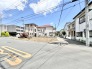 日差しが心地よい、穏やかな街並み