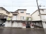 落ち着いた住宅街に佇み、日々の暮らしに静かな安らぎをもたらしてくれる住まいです。