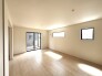 余白の美しさを感じるシンプルな空間は、住まう方の感性で自由に彩りを添えていただけます。