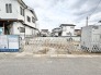 閑静な住宅街の中にあり、これからの暮らしを自由に描き出せる整った敷地が広がっています。