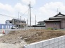 穏やかな空気が流れる閑静な住宅街の一角にあり、自由な暮らしを形にするための可能性を秘めた場所です。