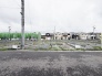 新しい暮らしを育むための落ち着いた区画が、整然と並ぶ静かな住環境の中に広がっています。