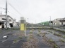 落ち着いた住環境が広がるエリアで、新しい暮らしの計画をゆったりと描ける開放的な敷地です。