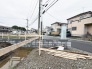 周辺環境が落ち着いた、穏やかな時間が流れる住宅街の佇まいが魅力です。