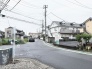 穏やかな空気が流れる住宅街の風景が、日々の暮らしに心地よい安らぎをもたらしてくれます。