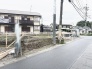閑静な住宅街に位置する、これからの暮らしを自由に描き出せるゆとりある敷地です。