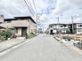 穏やかな空気が流れる閑静な住宅街で、新しい暮らしの風景が広がっています。