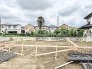落ち着いた周辺環境に囲まれ、これからの暮らしの拠点となる伸びやかな空間が広がっています。