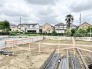 周囲に落ち着いた住宅街が広がる、住まいづくりへの期待が高まる開放的な区画です。