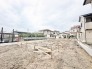 周囲と調和する穏やかな住環境の中で、自由な発想で理想の暮らしを描ける広々とした敷地です。
