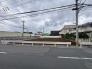 周辺環境に馴染む落ち着いた街並みの中で、理想の暮らしを自由に描けるゆとりある広さが魅力です。
