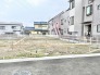 住まいづくりの夢が広がる、整然とした街並みに調和する穏やかな区画です。