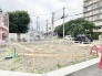 これから始まる暮らしの可能性を秘めた、ゆとりある敷地の佇まいが広がっています。