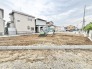 住まいづくりへの期待が膨らむ、理想を形にするための広々とした敷地が広がっています。