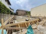 新しい暮らしの礎となる場所として、整然と丁寧に基礎工事が進められている様子です。