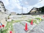 新たな暮らしの拠点となる、落ち着いた環境で静かな時間が流れる広々とした土地です。