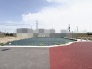 空が広く見渡せる開放的な環境で、日々の暮らしに心地よいゆとりと落ち着きをもたらす広々とした空間です。
