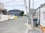前面道路は幅員6メートルで広めです。