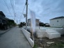 静かな住宅街に佇む穏やかな街並みと心地よい開放感を感じられるロケーション