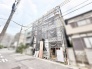 新しい暮らしの完成へ向けて着実に形作られていく期待感に満ちた佇まい
