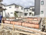 確かな施工品質と丁寧な工程が伺える、住まいづくりの始まりを感じさせる風景。