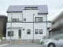 南側隣地が駐車場になっていて日当たり良好です。