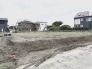周囲を落ち着いた住宅に囲まれ、これからの暮らしを自由に描ける広がりを感じさせる敷地です。