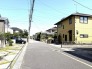穏やかな街並みに、心地よい開放感が広がる住まい。