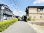 閑静な住宅地で、小さなお子様がいるご家族にも安心。
