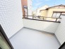 らくらくお洗濯を助ける広いバルコニー。
