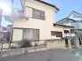 静かな住宅街に佇む、穏やかな時が流れる邸。