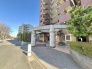 洗練されたエントランスが、上質な日常を演出します。